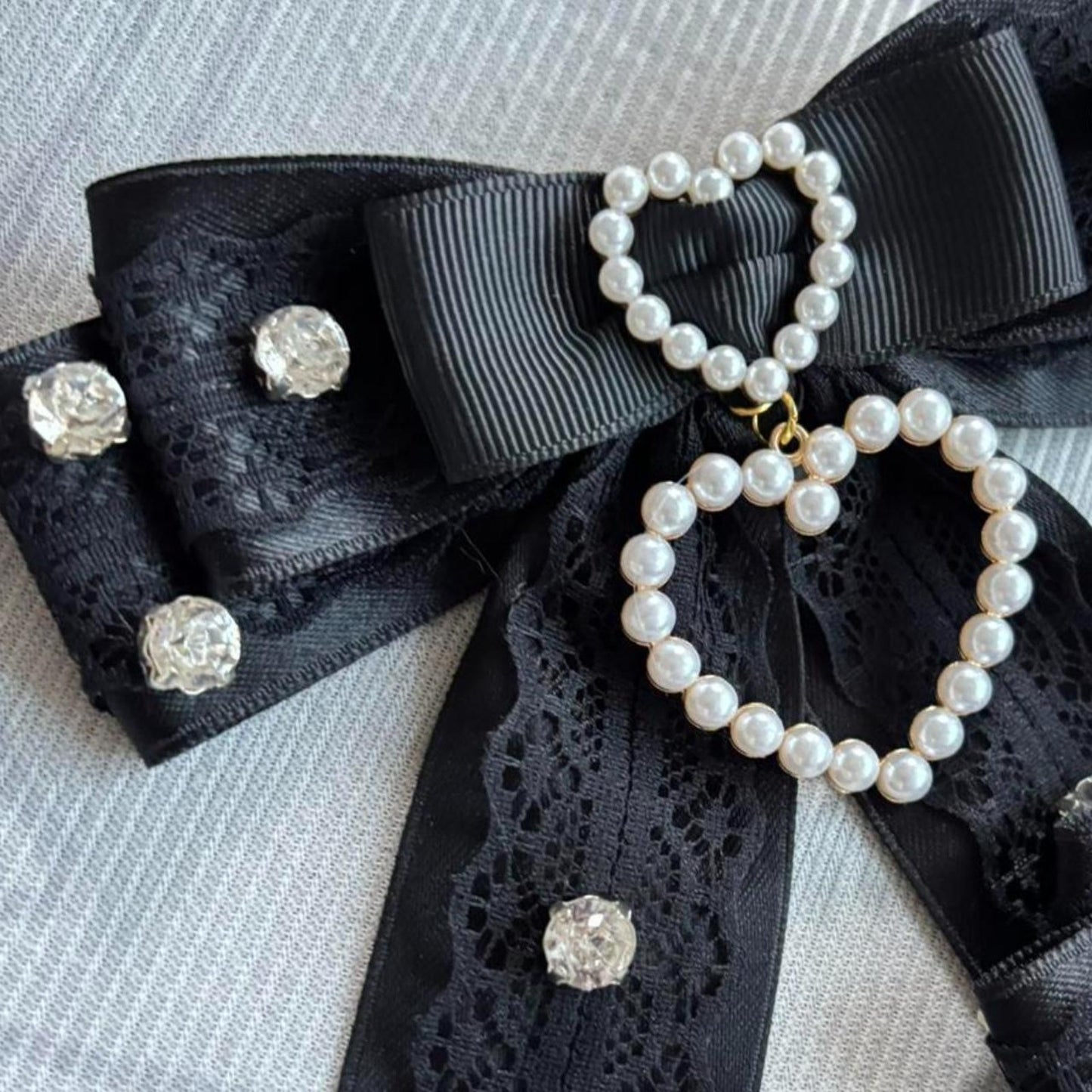 Pearl Heart Rhinestone Hair Bow Clips Set – Gothic Lolita / Elegant Kei bow3
