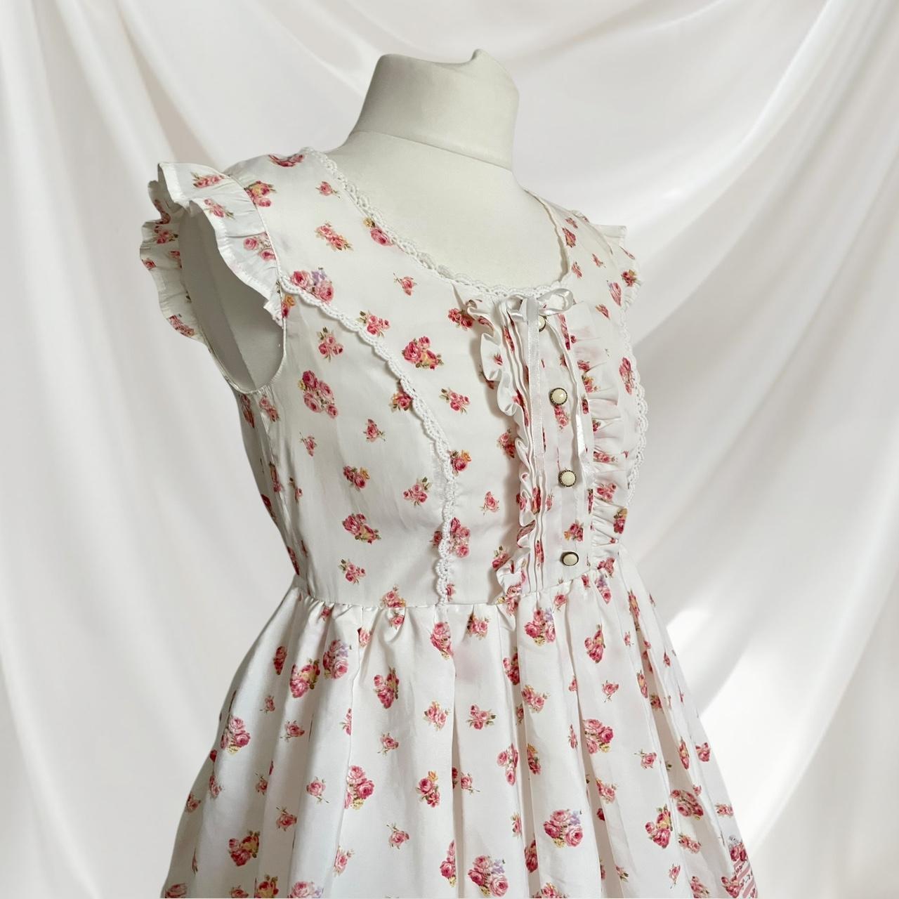 Liz Lisa white floral dress – sweet Lolita dress with ruffle details4