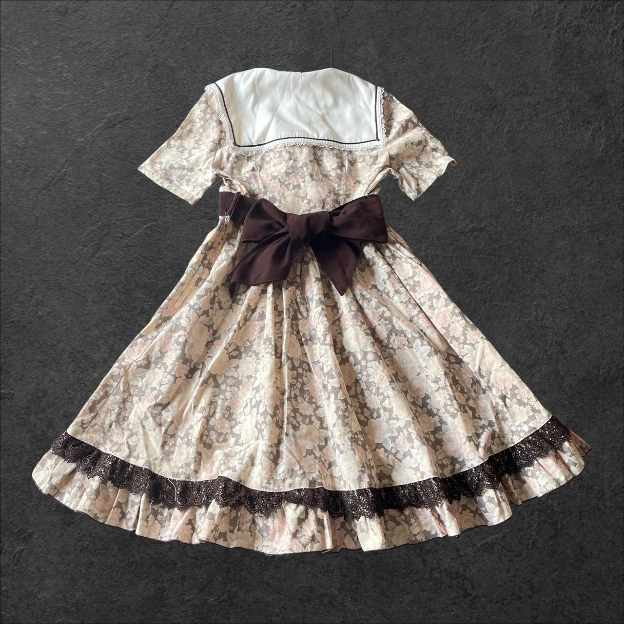 Japanese brand Bodyline floral sailor-collar Lolita dress1