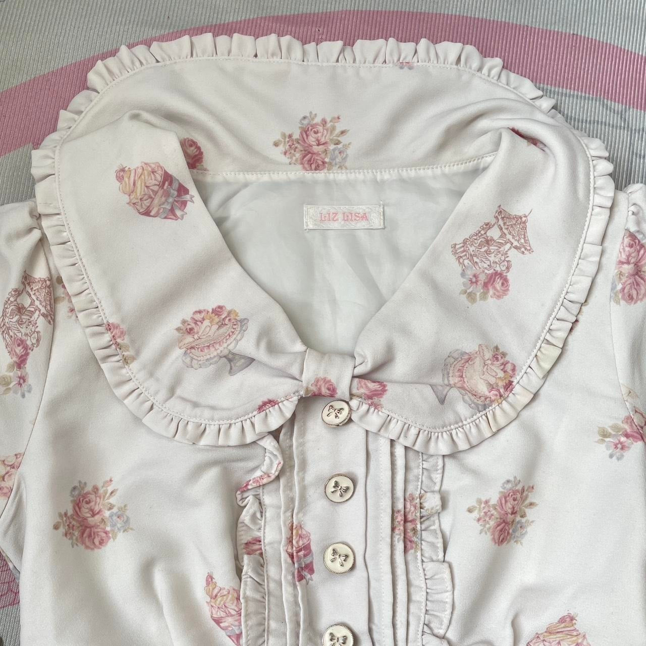 Liz Lisa floral print sweet lolita dress with lace trim and lace-up detail2