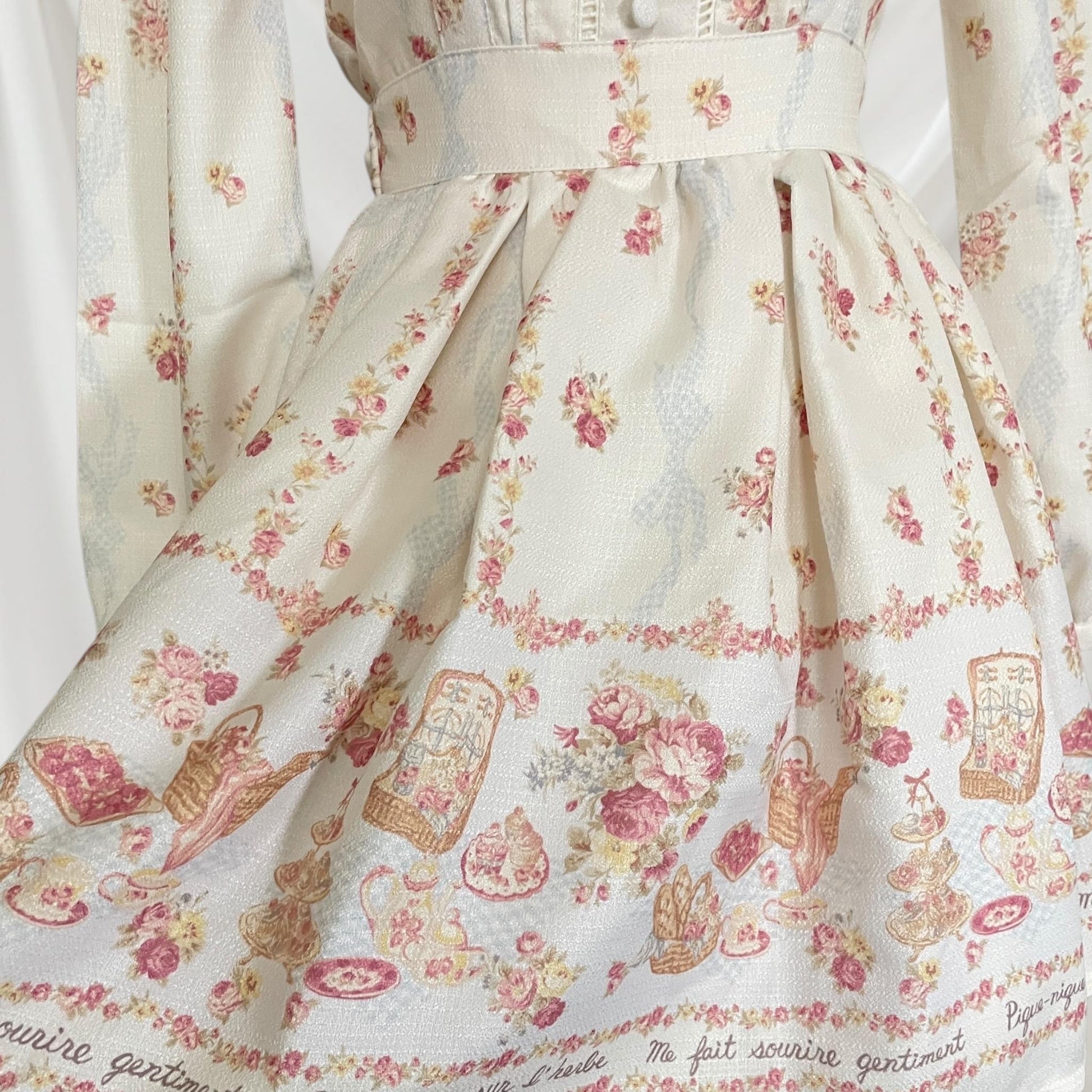 Vintage-inspired floral Lolita dress with bow back - Liz Lisa romantic aesthetic3