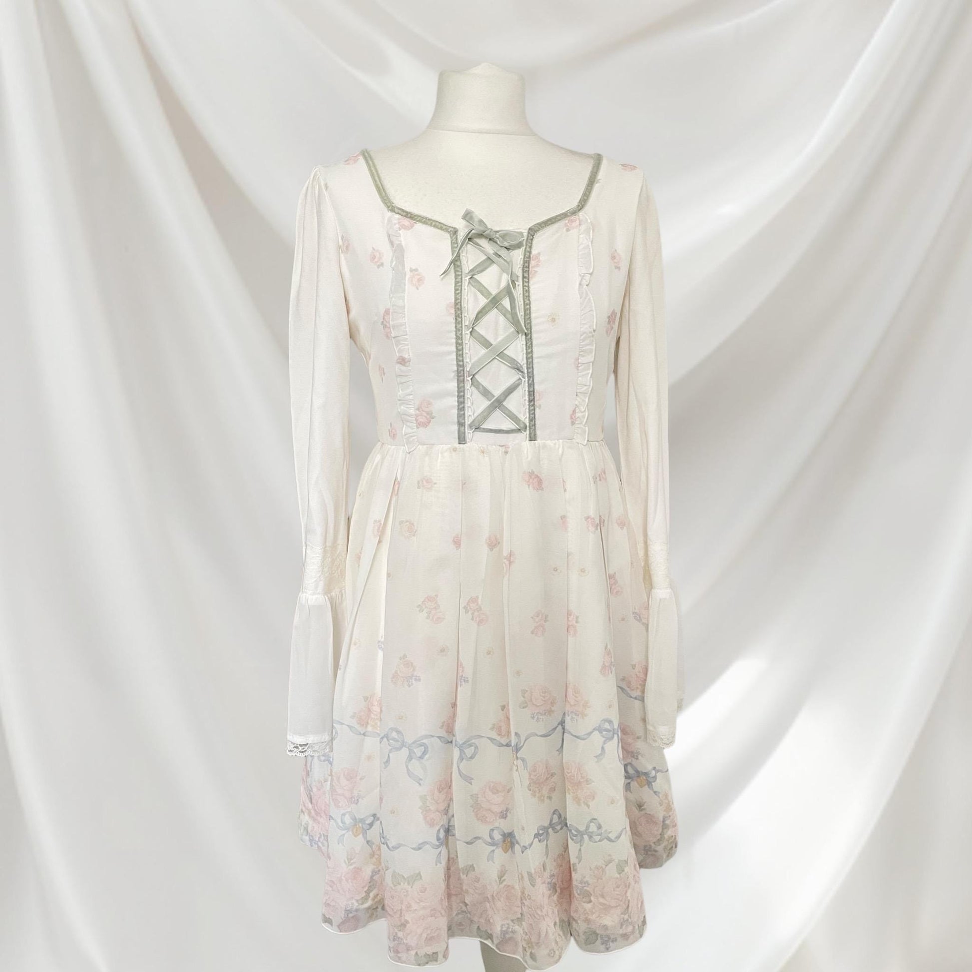 Liz Lisa floral lace-up dress - feminine and elegant0