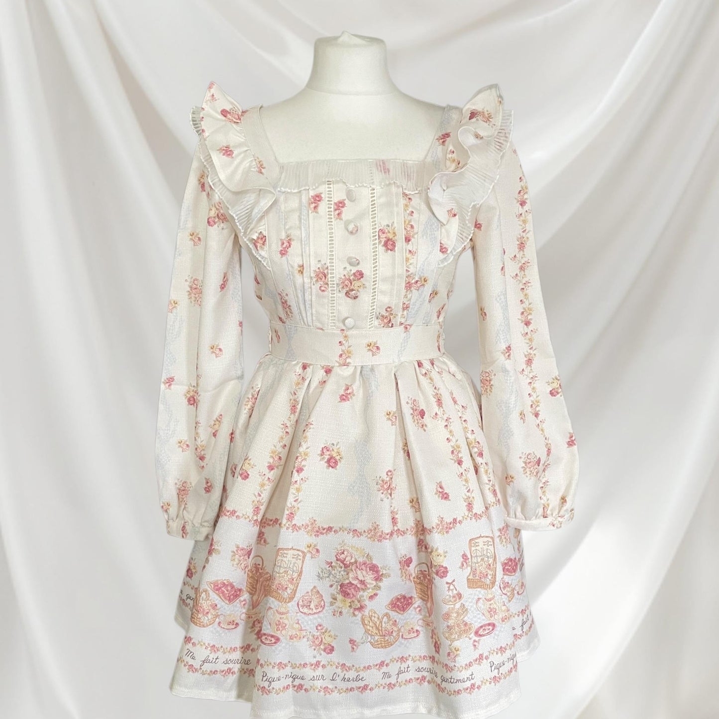 Vintage-inspired floral Lolita dress with bow back - Liz Lisa romantic aesthetic1