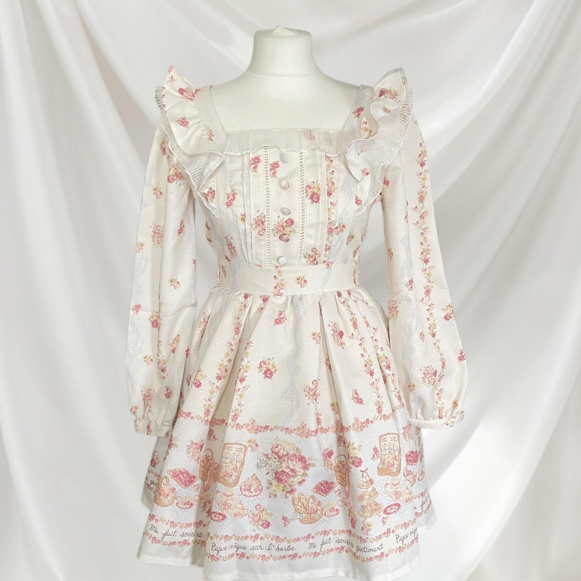 Vintage-inspired floral Lolita dress with bow back - Liz Lisa romantic aesthetic1