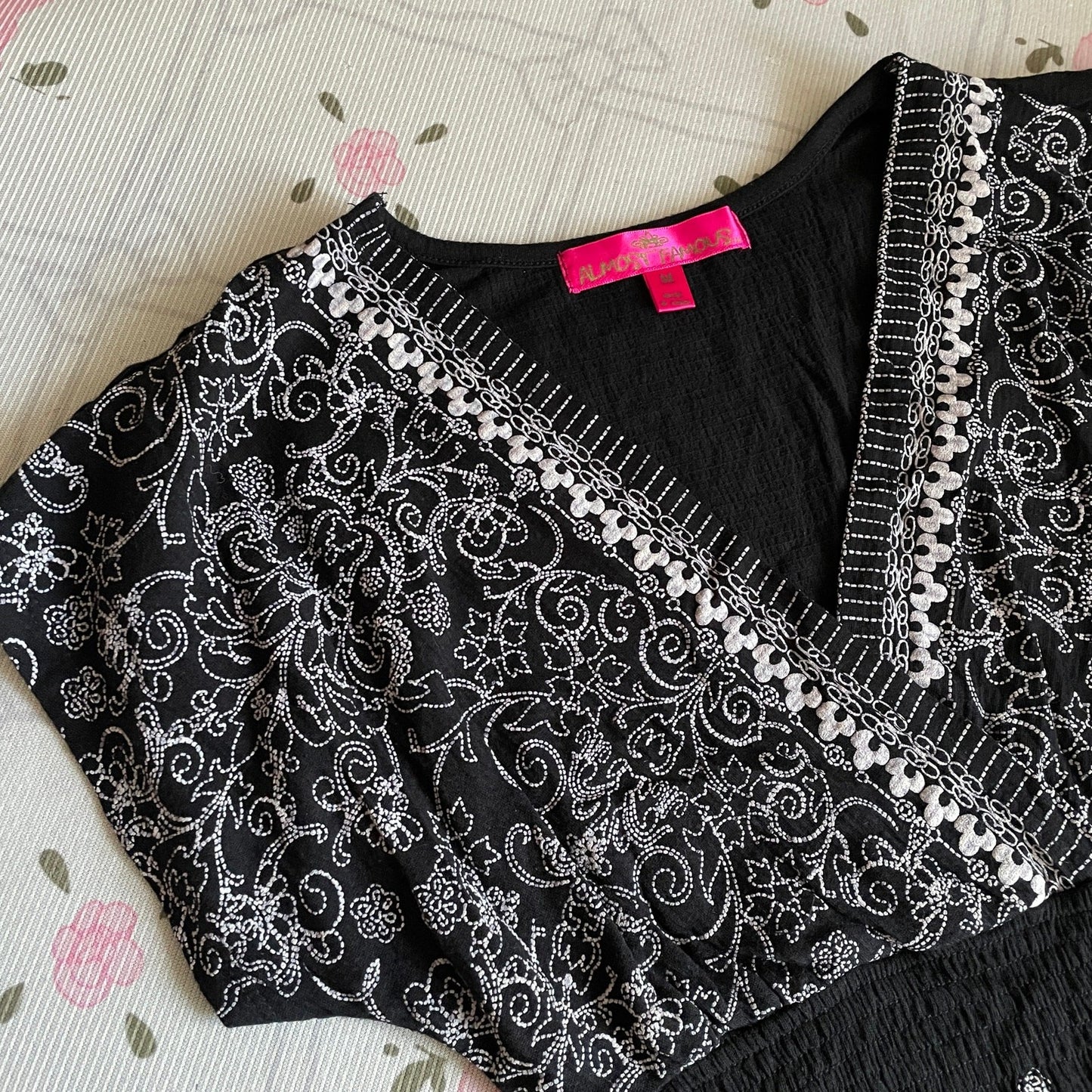 Japanese Vintage Black Embroidered Top2
