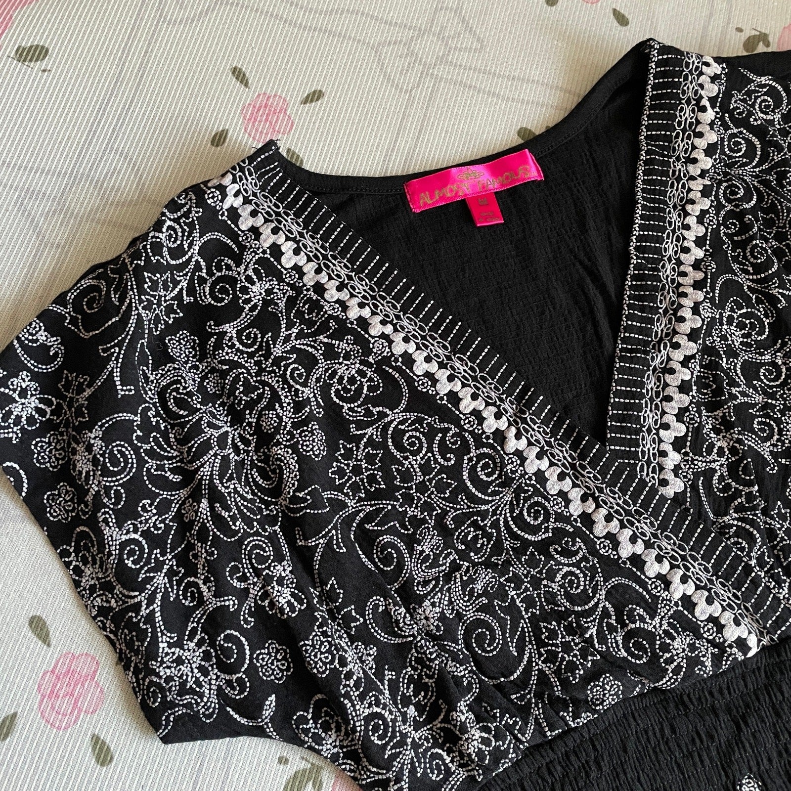 Japanese Vintage Black Embroidered Top2