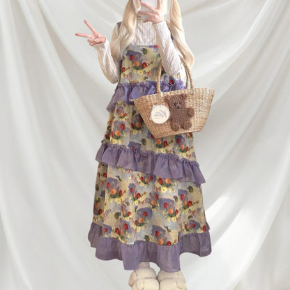 Vintage-inspired floral strap dress with ruffle accents Jfashion kawaii 2