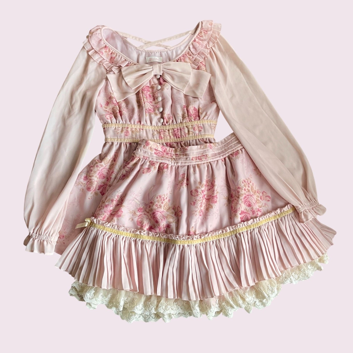 Liz Lisa pink floral blouse & skirt set with a detachable bow 0