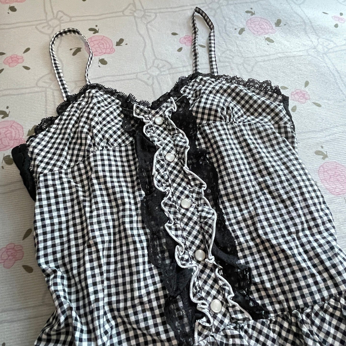 Gingham checkered lace-trim vintage cami top1
