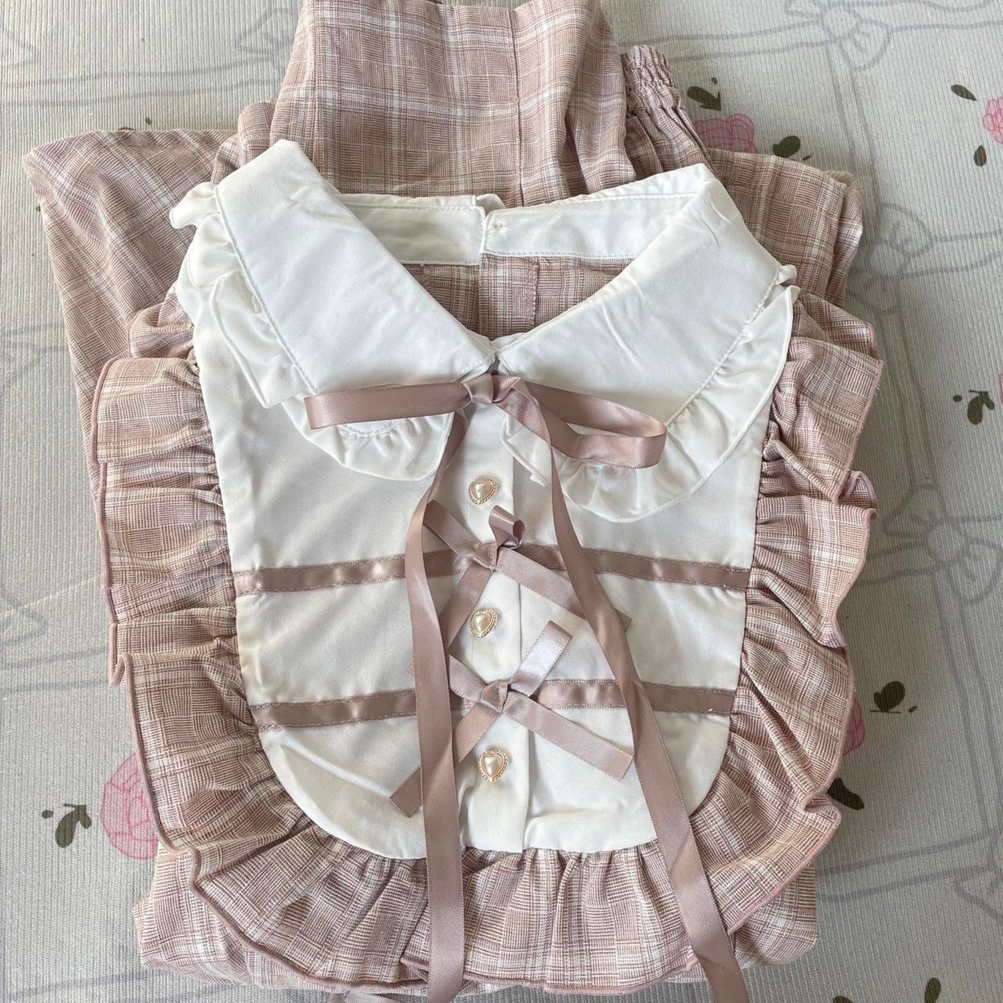 Japanese Jirai Kei plaid blouse & shorts set with frill collar and ribbon2