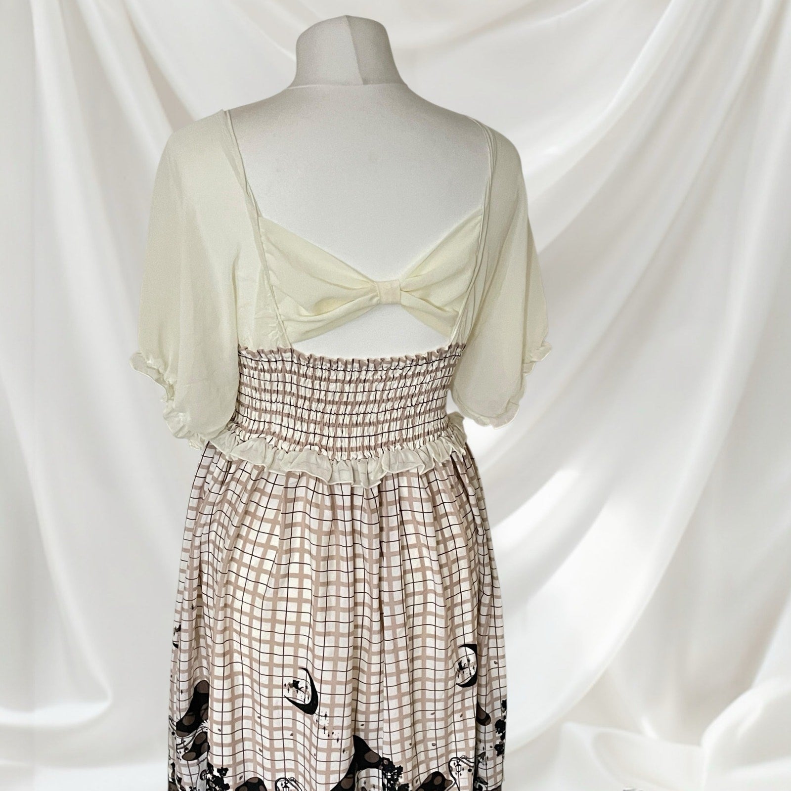 Axes Femme beige plaid dress with built-in sleeves4