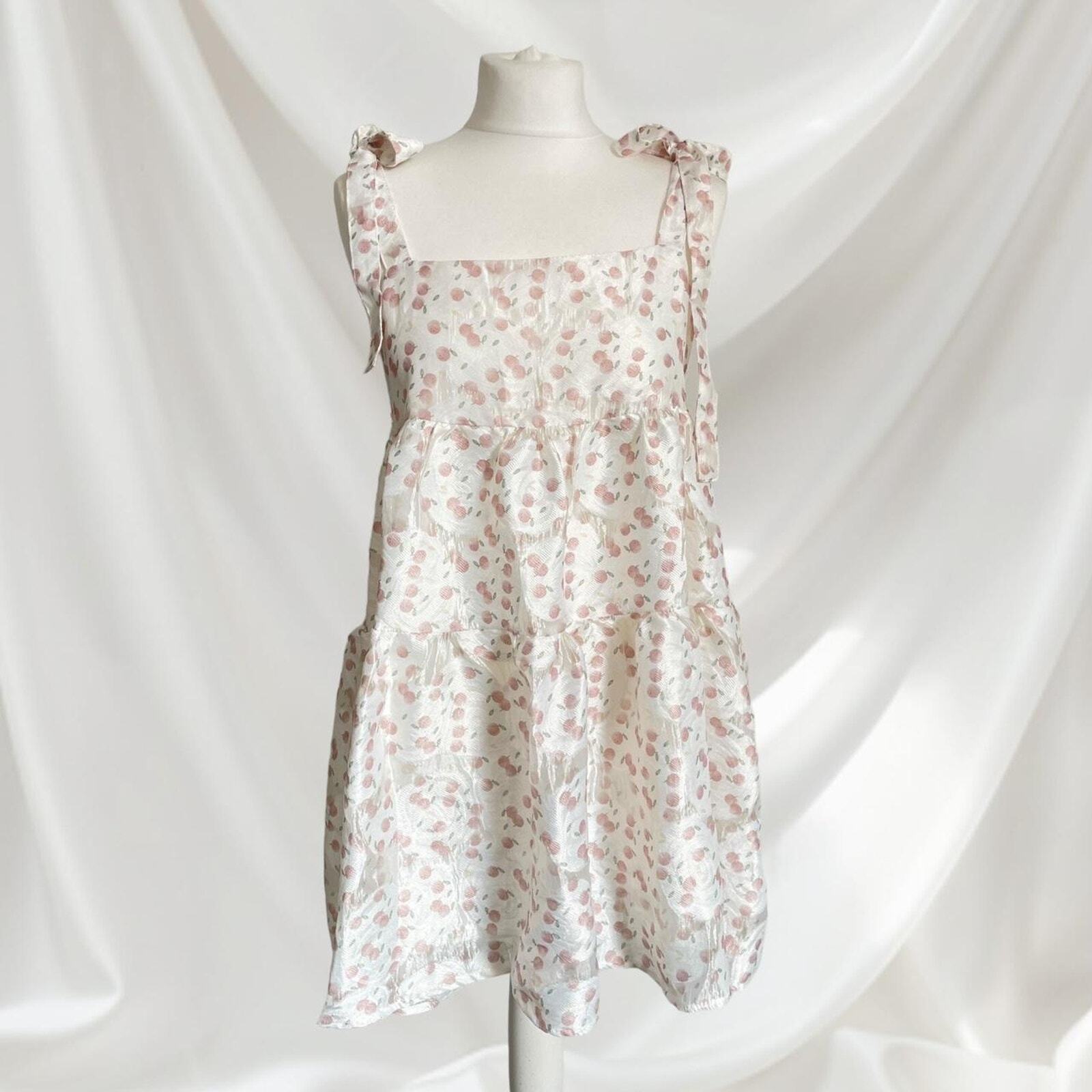 Cute dress with peach pattern dress0