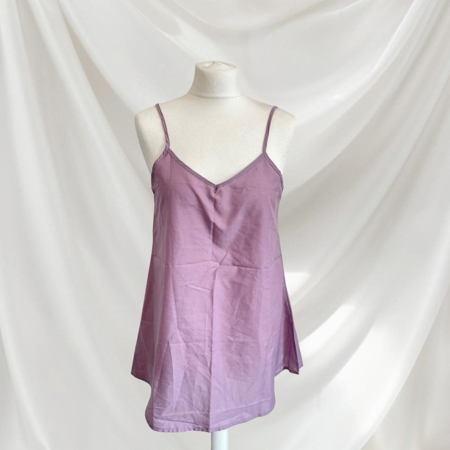 Axes Femme lavender lace dress with bow accent Two-piece set 4