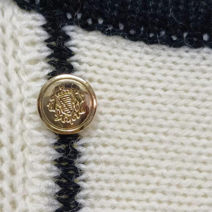 Y2K Japanese Vintage Cream Knit Top with Black Stripe Detail3