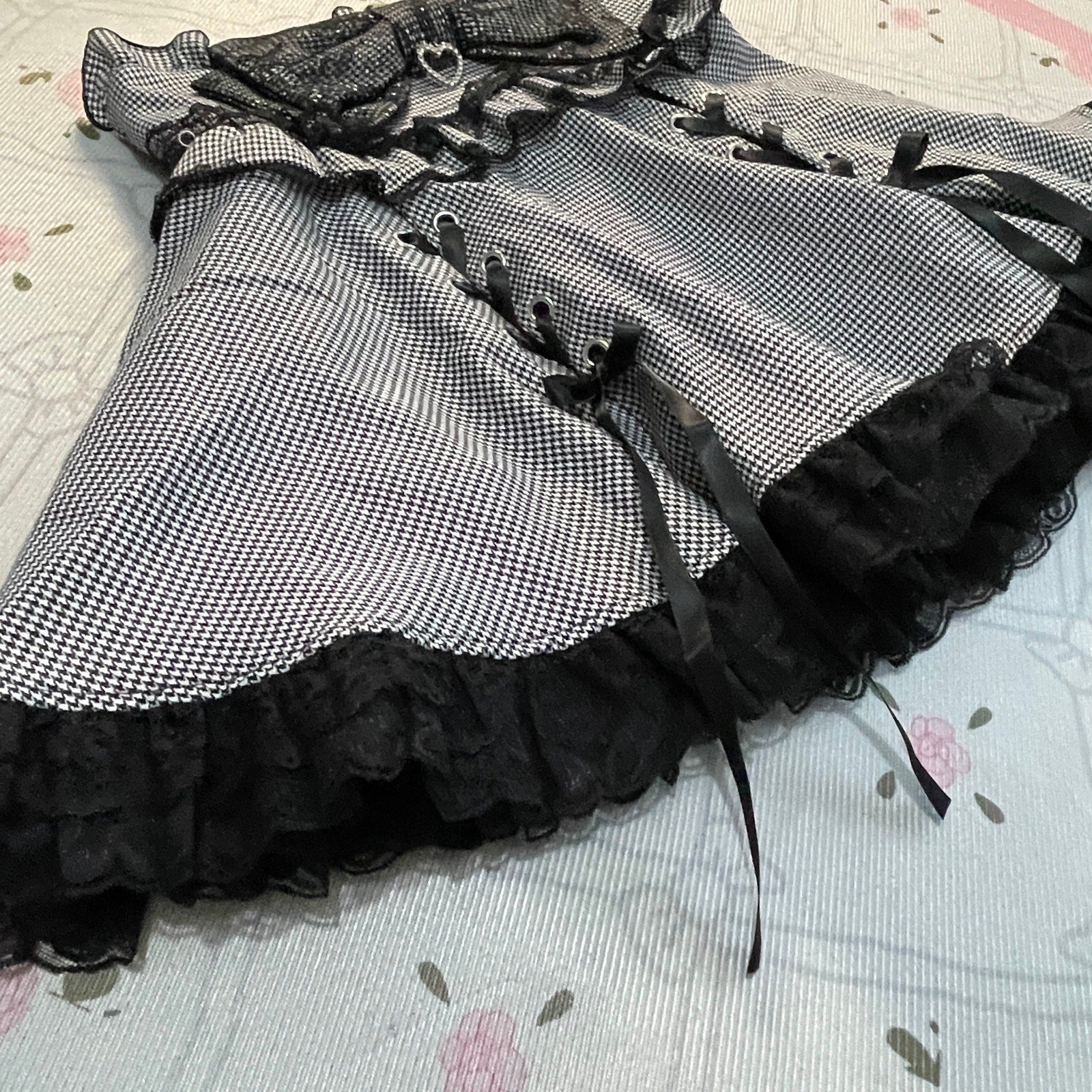 Noemie gingham lace up skirt with built-in shorts, girly jfashion3