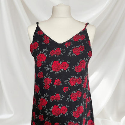 Floral v neckline spaghetti strap dress1