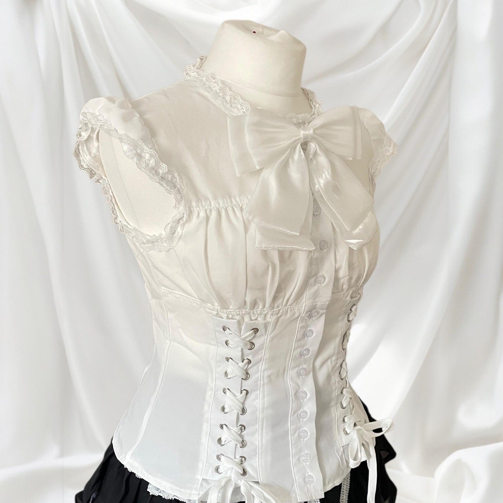 White lace blouse with a detachable bow1