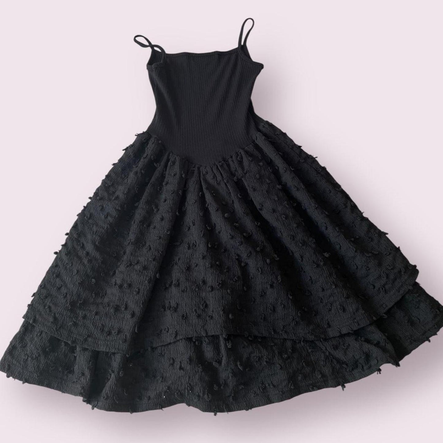 Korean vintage black tiered dress with textured lace skirt1