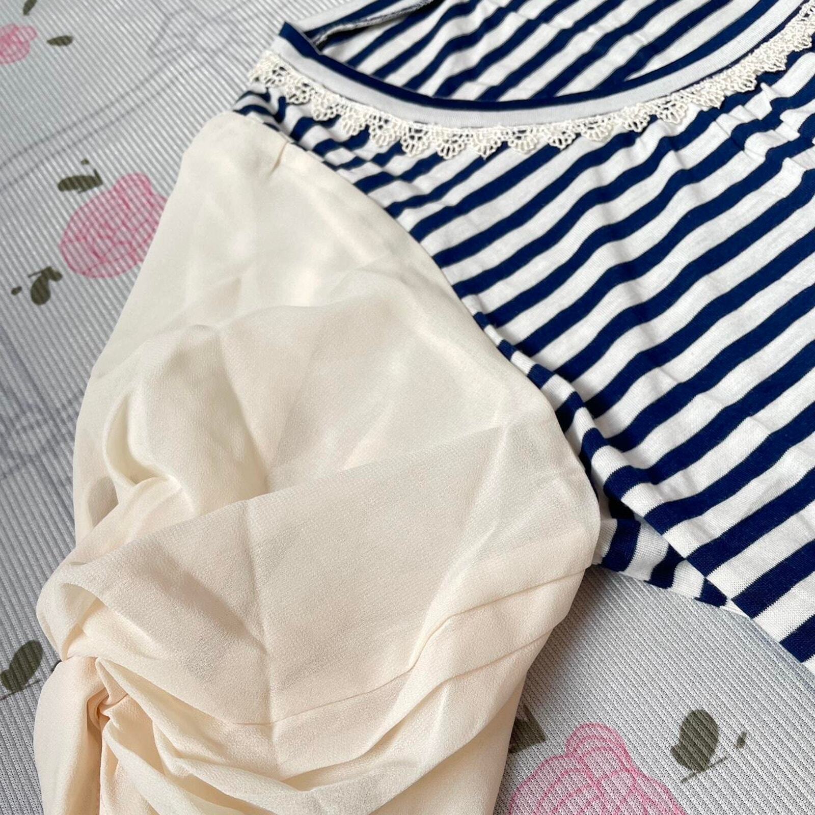 Axes femme navy blue and white striped puff sleeve top3
