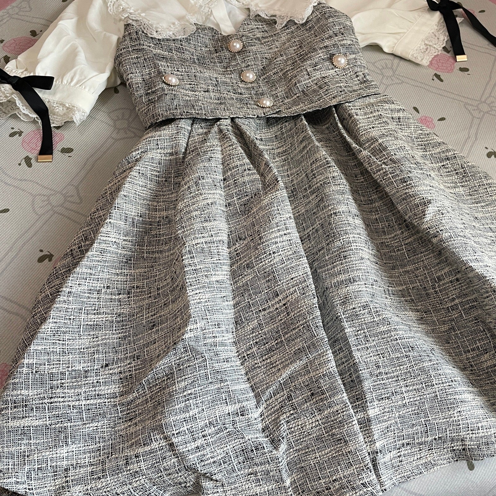 Rojita Tweed Dress Jfashion One-piece with Pearl Buttons and Lace Collar5