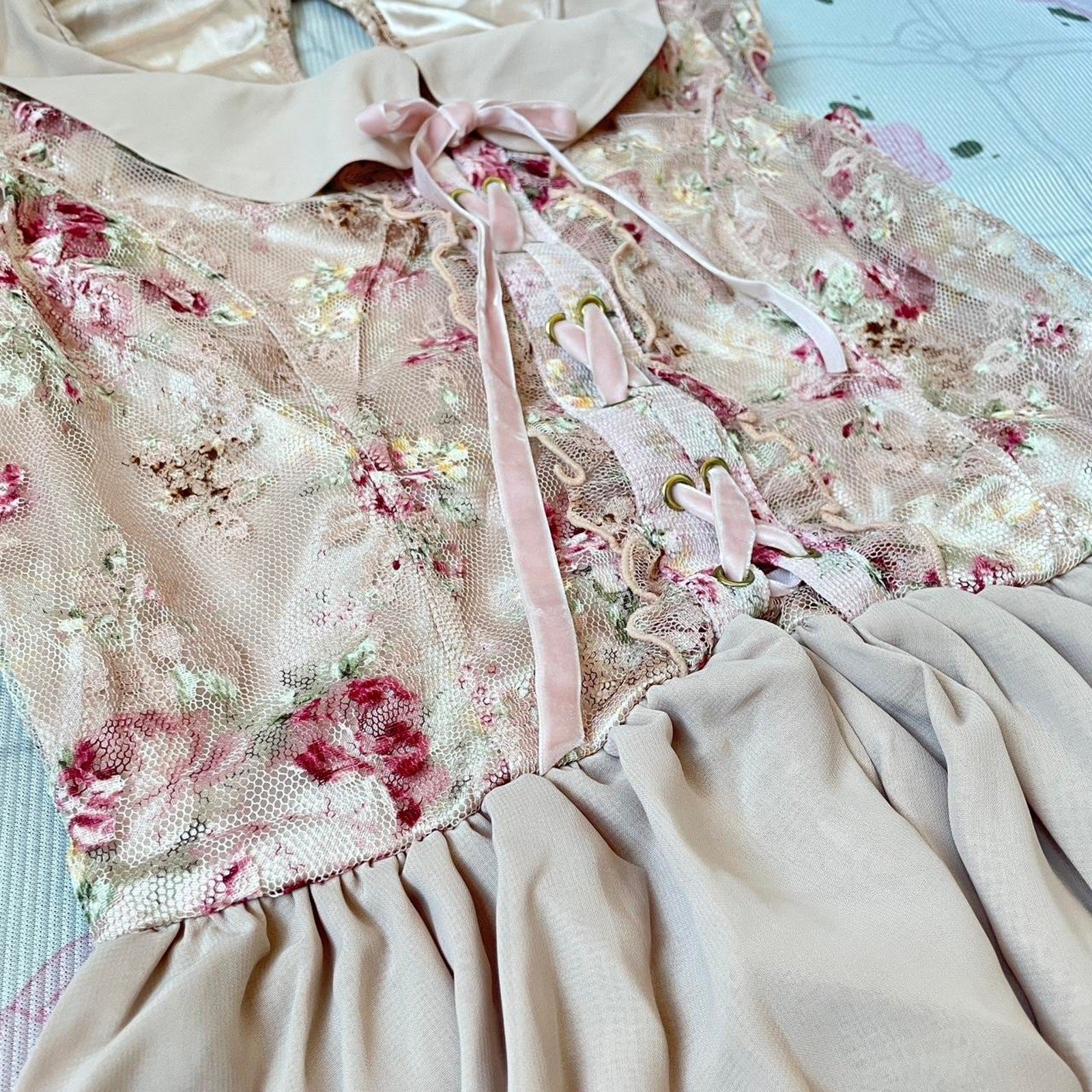 Floral satin collared vintage blouse dress2