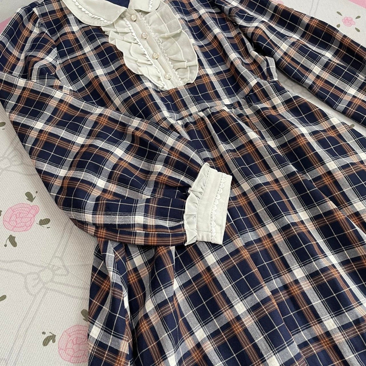 Axes Femme Plaid Ruffle Dress – Classic Check, Peter Pan Collar3