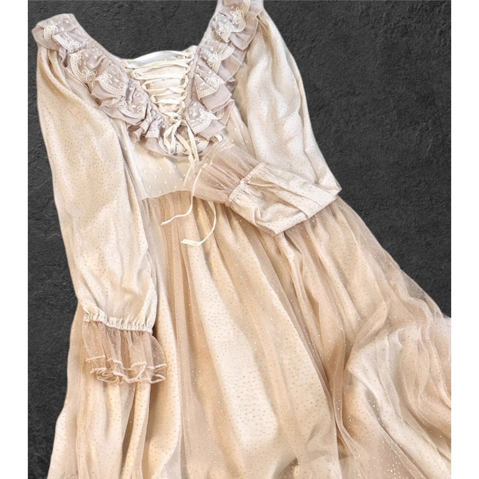 Vintage-inspired midi dress with a lace-up detail with ruffles and a lace belt 5