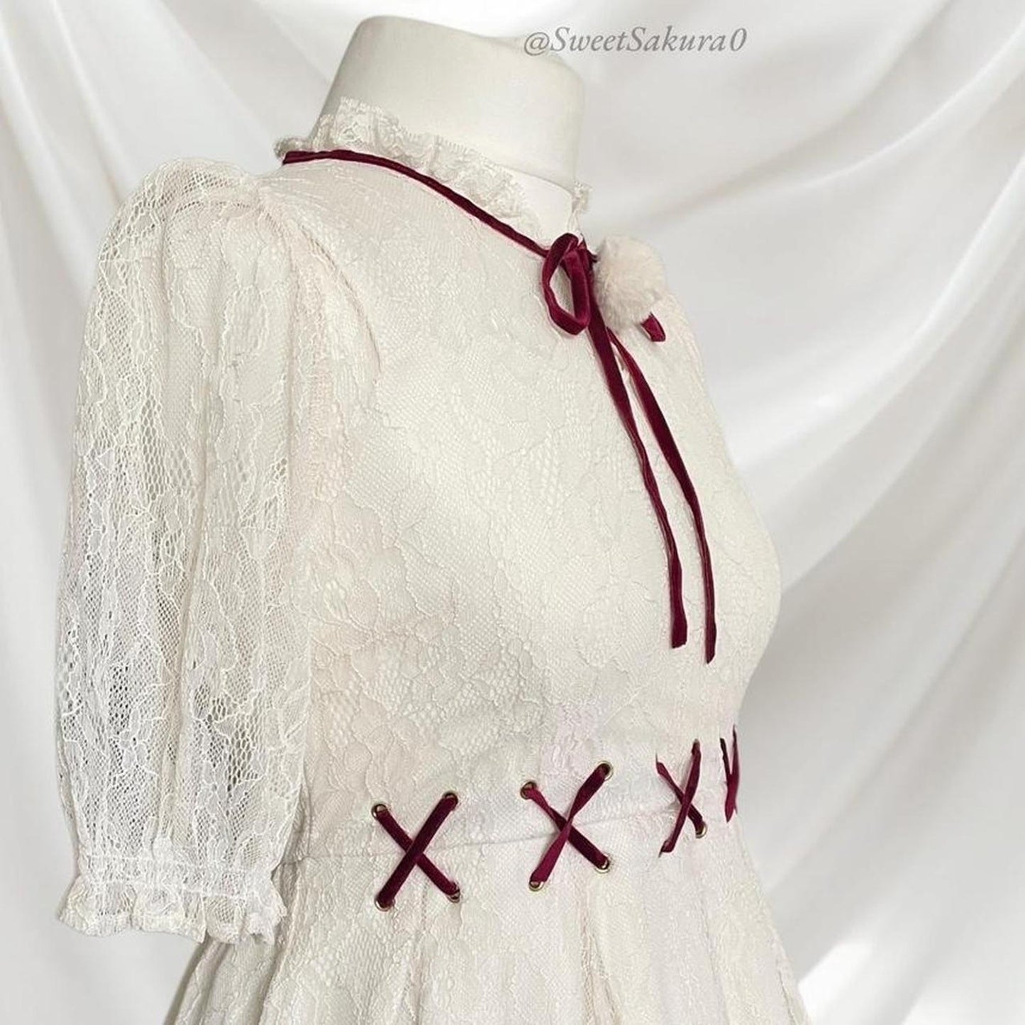 Liz Lisa sweet classic lolita lace dress with wine red accents3