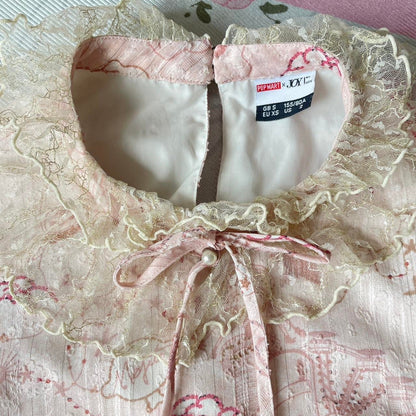 Pop Mart collab chiffon blouse with pastel fantasy print & lace collar2