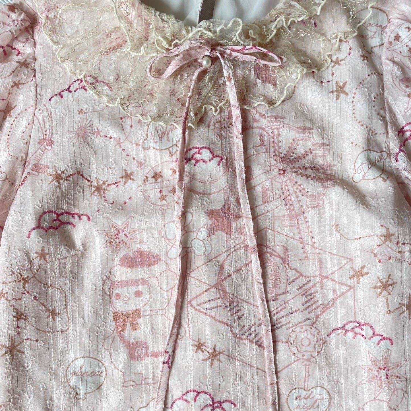 Pop Mart collab chiffon blouse with pastel fantasy print & lace collar4