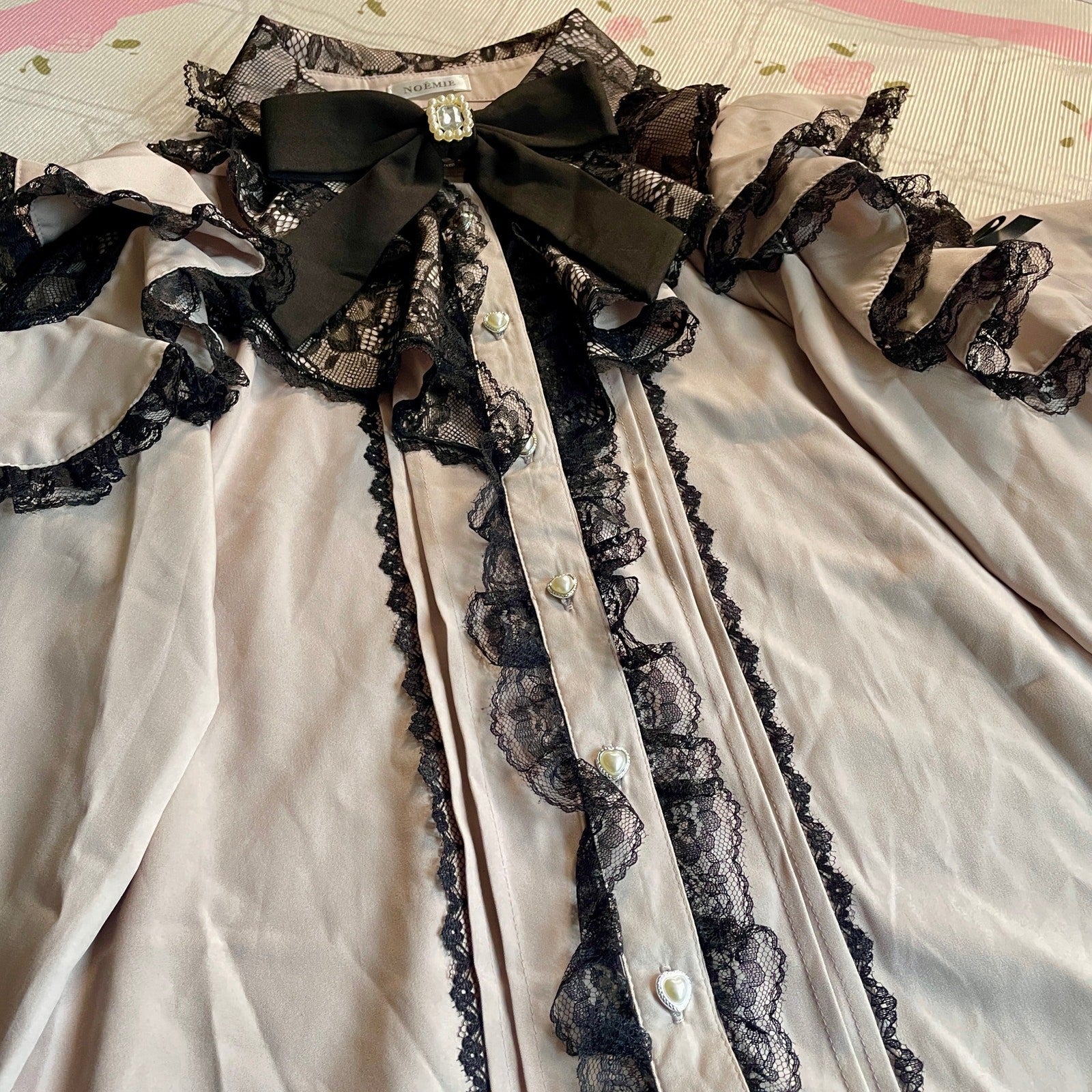 Japanese Brand Noemie lace ruffle blouse with satin bow2