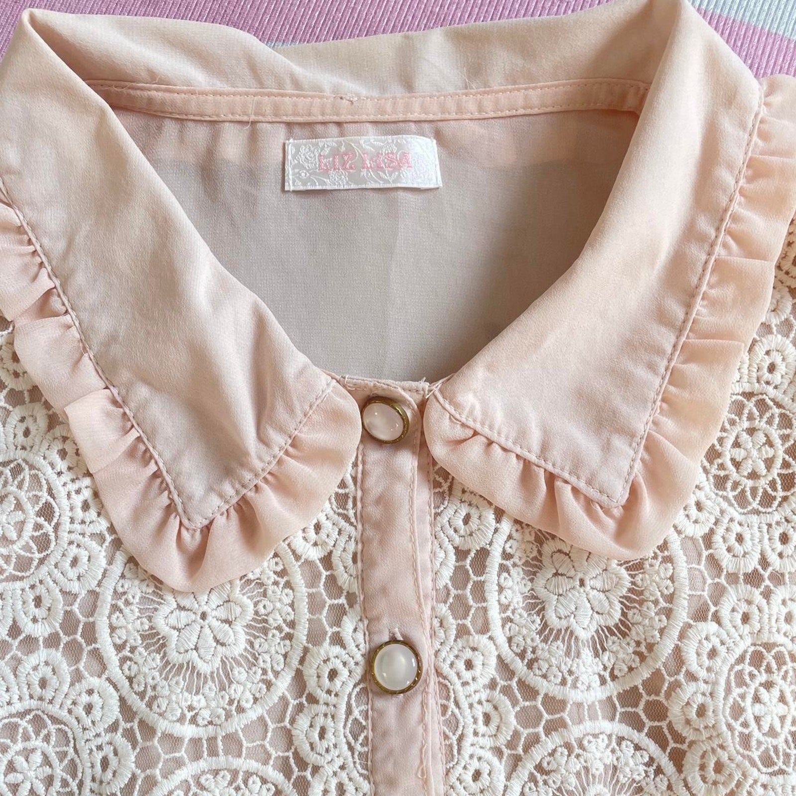 Liz Lisa lace overlay puff sleeve blouse – kawaii gyaru top2
