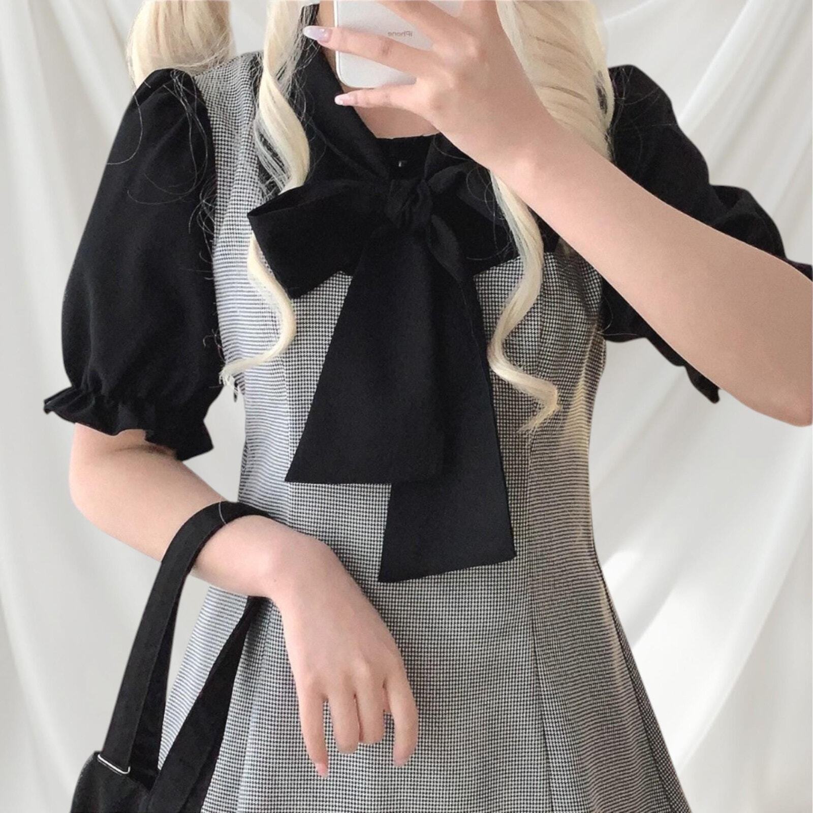 Jirai Kei two-piece set from Japanese brand Dear My Love Rose by Dear My Dream 4