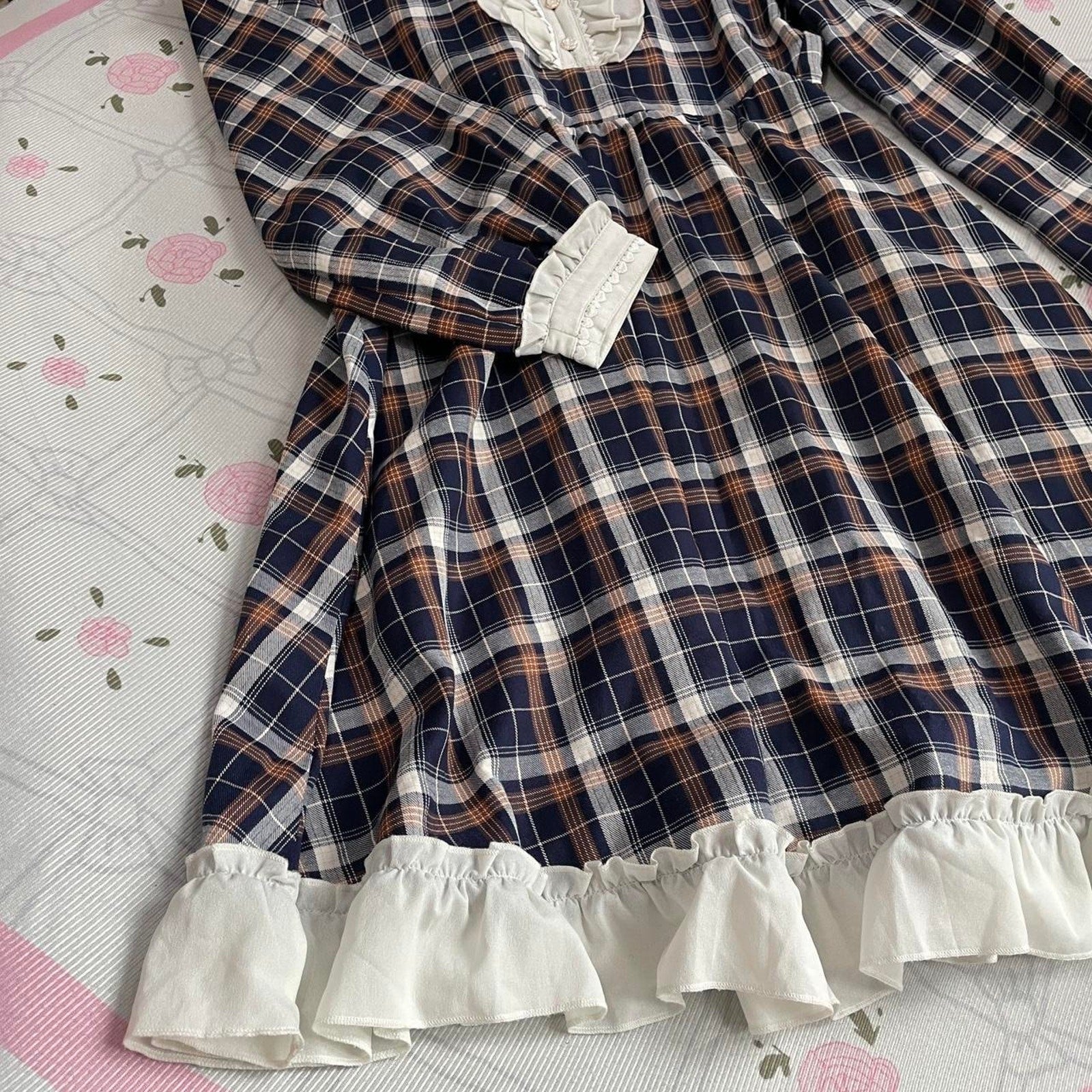Axes Femme Plaid Ruffle Dress – Classic Check, Peter Pan Collar4