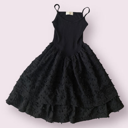 Korean vintage black tiered dress with textured lace skirt0