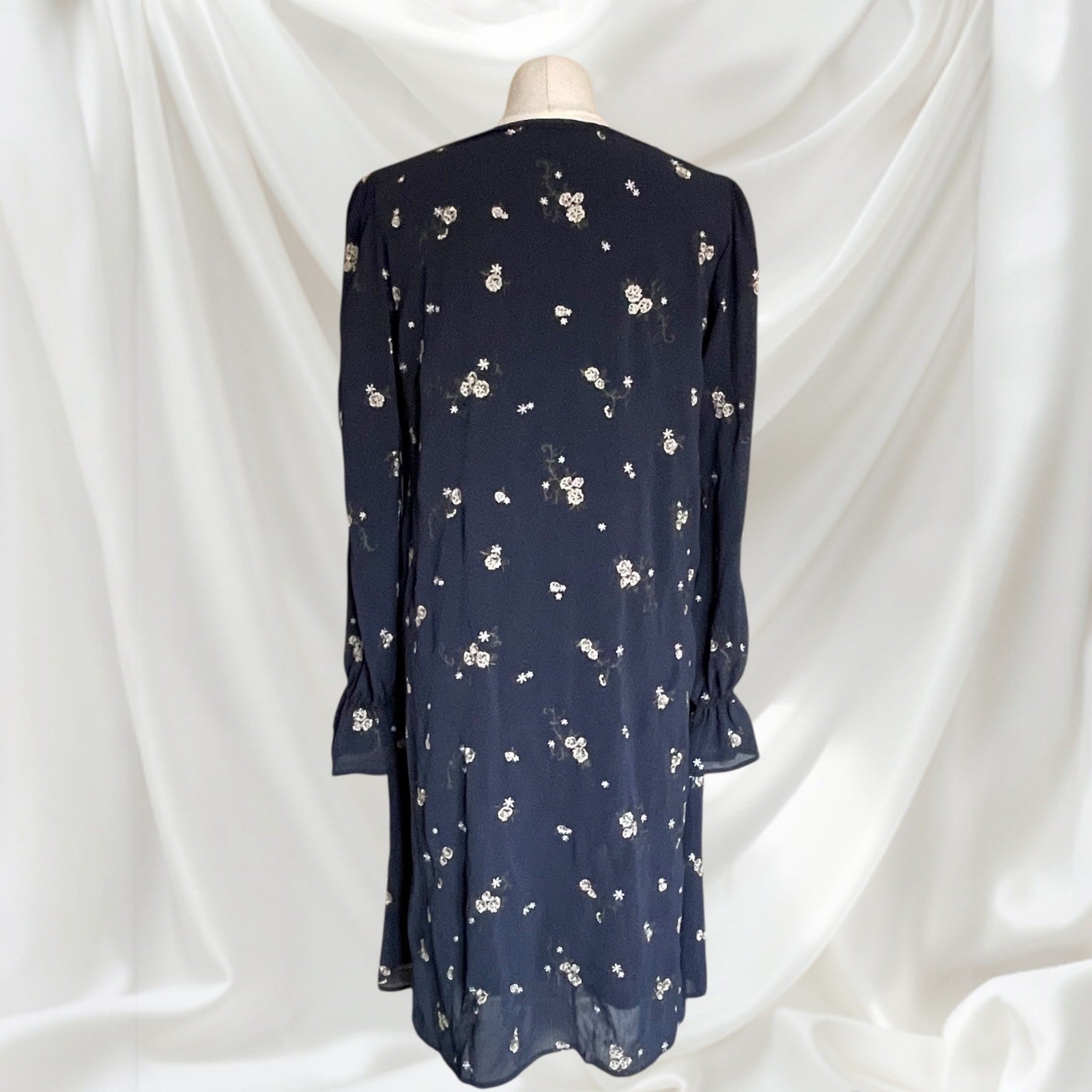 Axes Femme Navy Floral Long Sleeve Dress with Ribbon Bow4