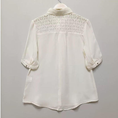 Japanese vintage blouse with lace panel and scallop detail2