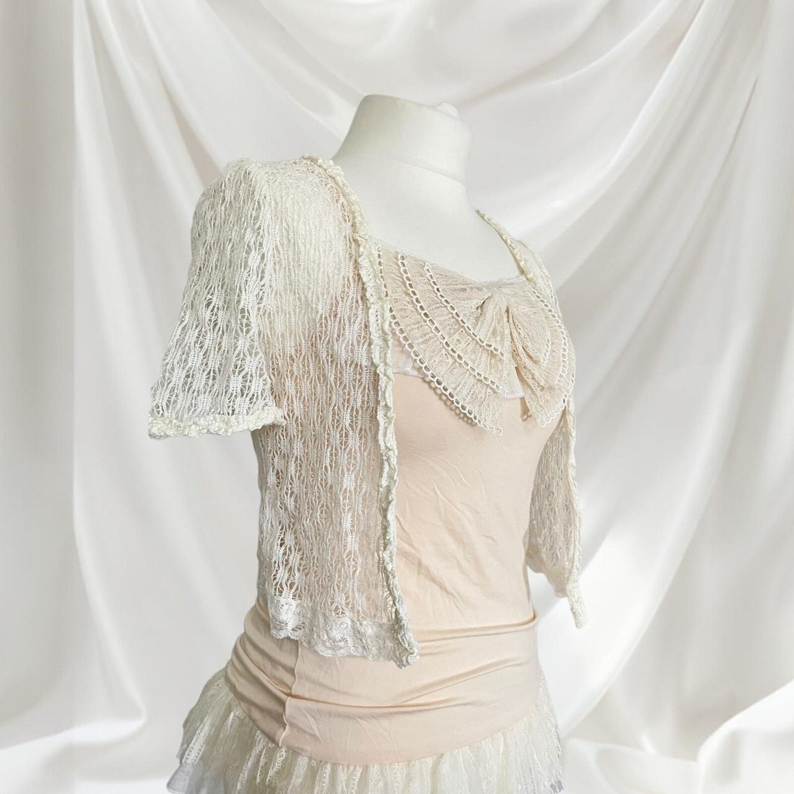 Liz Lisa sheer knit bolero (top only)1