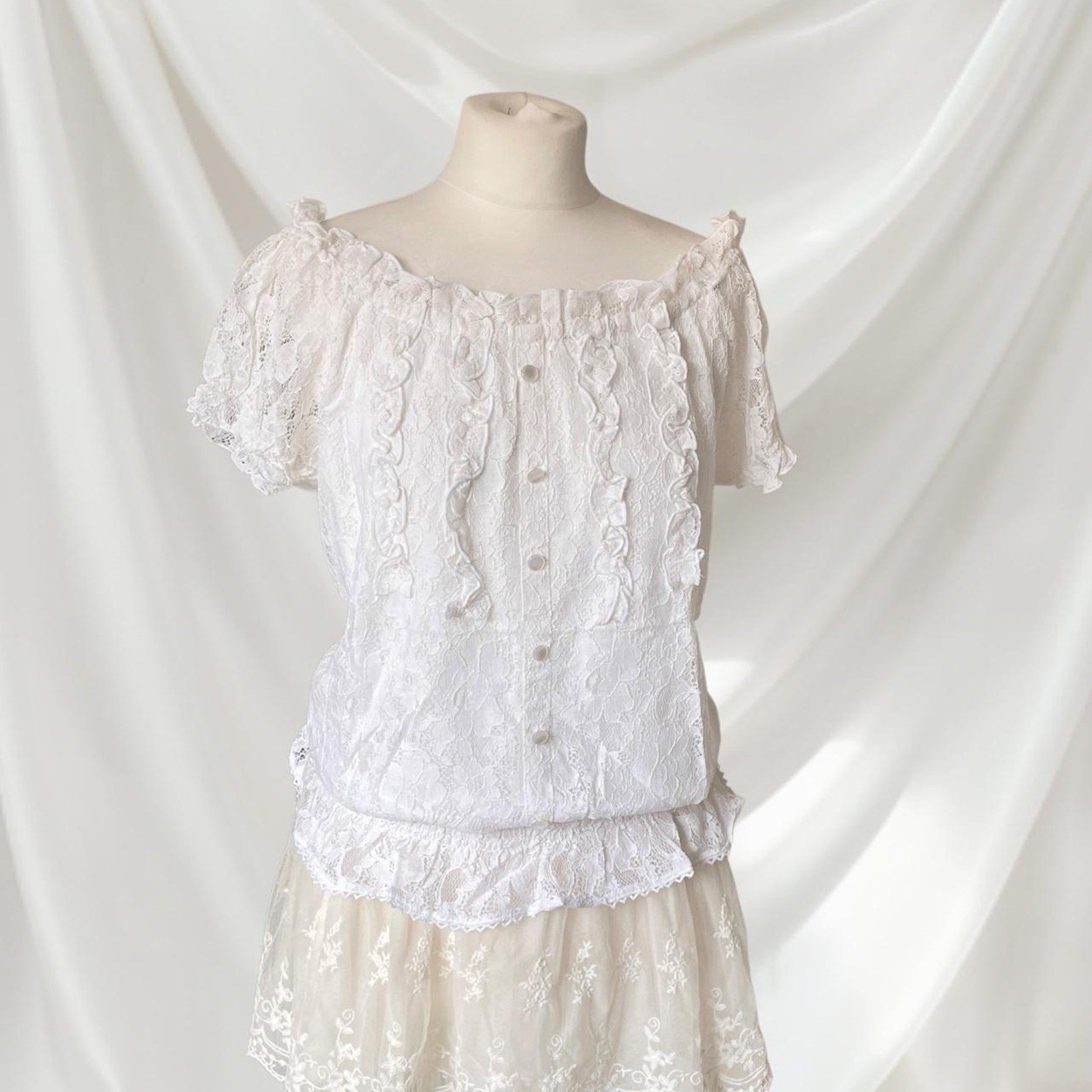 Japanese vintage lace blouse with shirred waist3