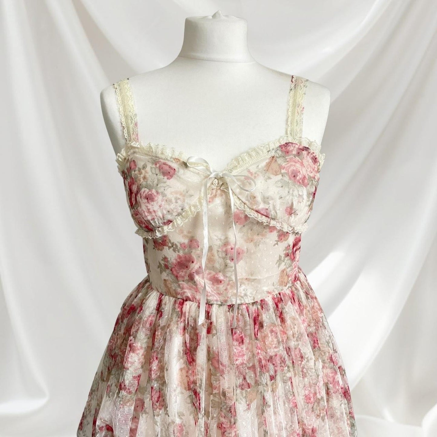 Liz Lisa Gyaru floral lace onesize dress babydoll milkmaid mini dress Japanese 2