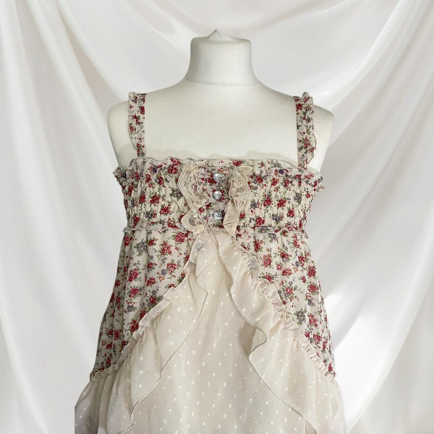 Axes femme floral ruffle mini dress with lace and chiffon layers1