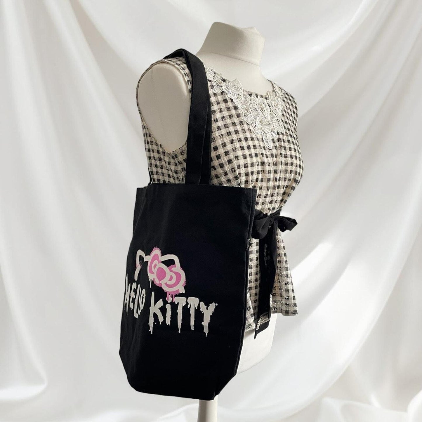 Hello Kitty black cotton tote bag 5