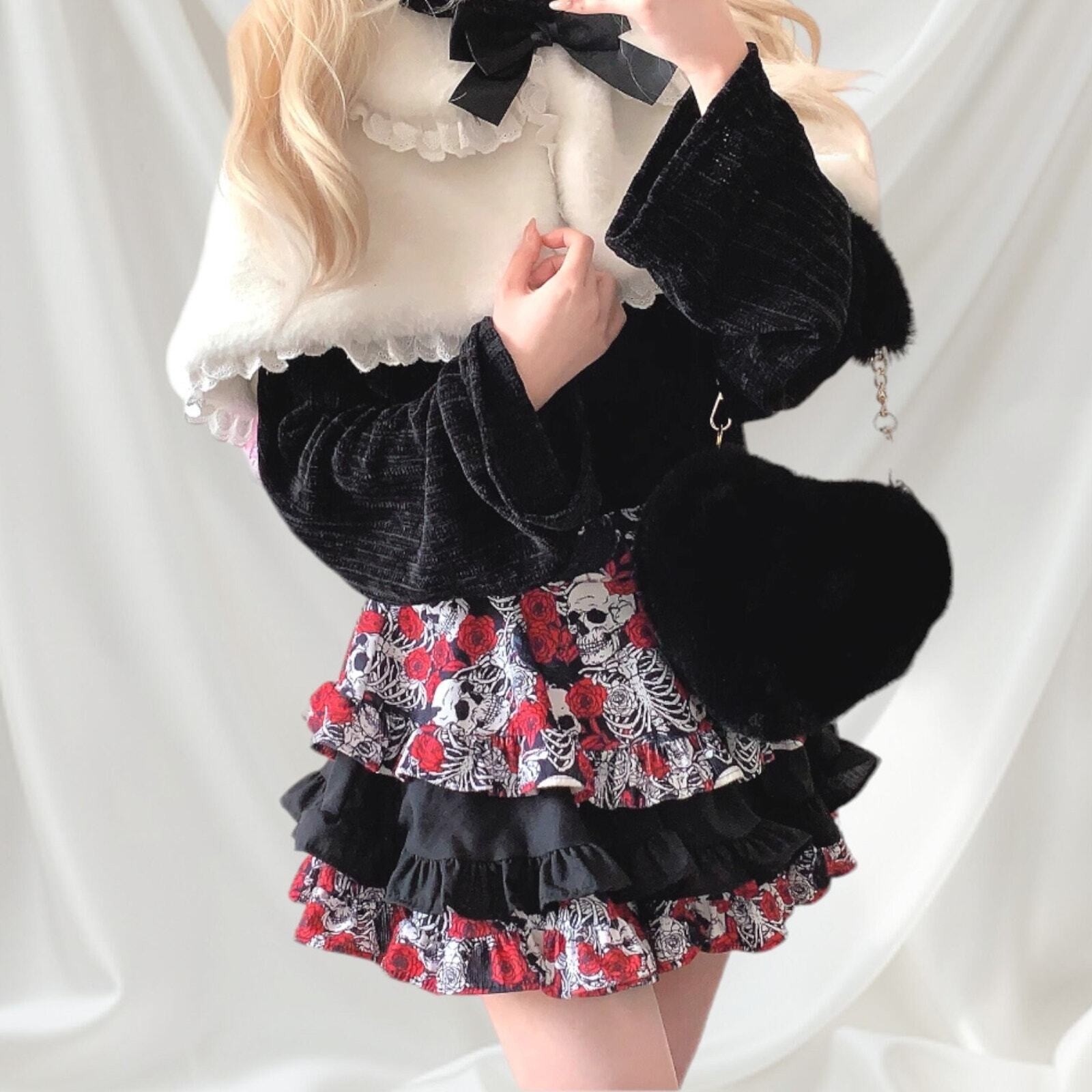 Layered cake skirt/skort with skeleton and rose pattern jfashion kawaii4