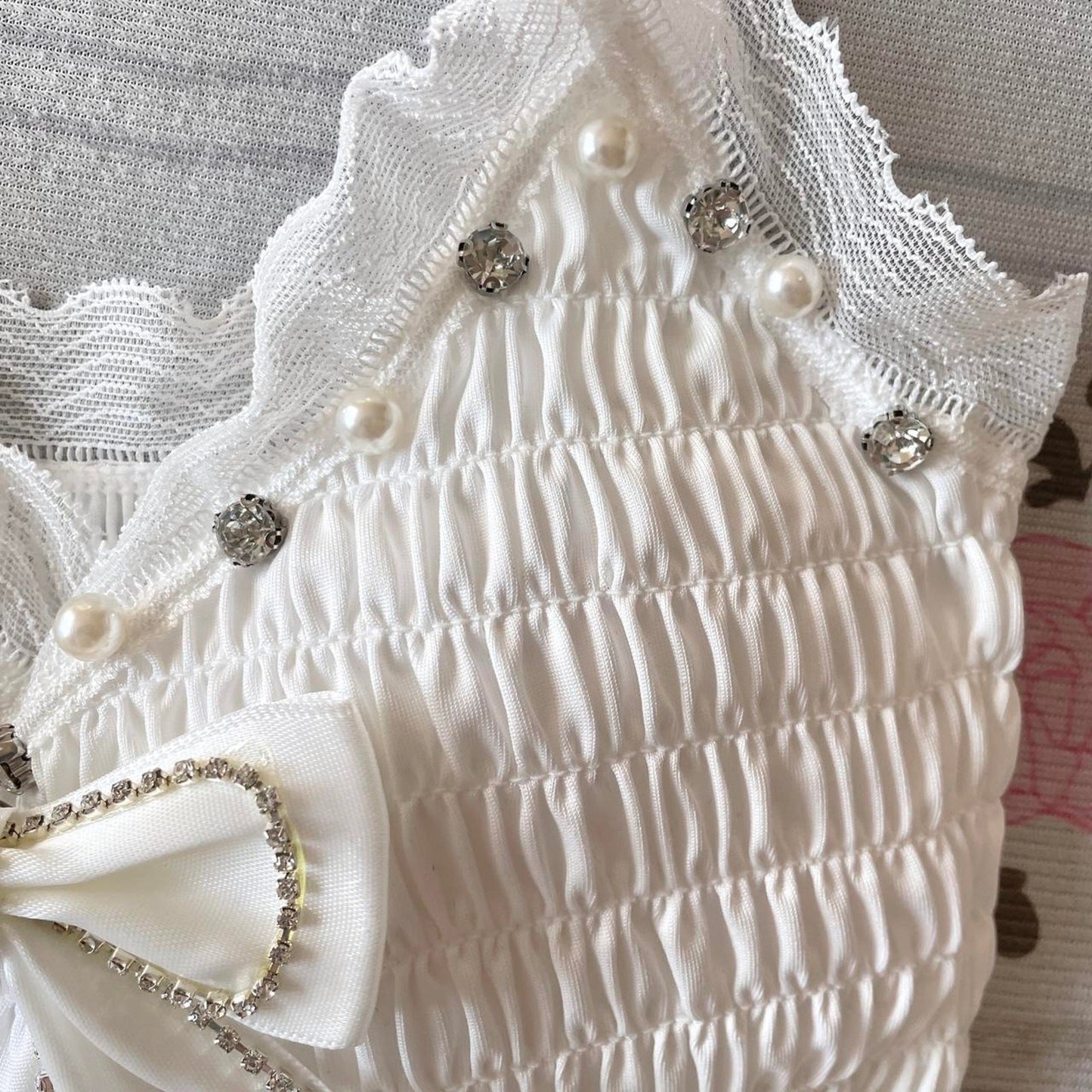 White lace cami cropped top with pearl bow and adjustable straps3