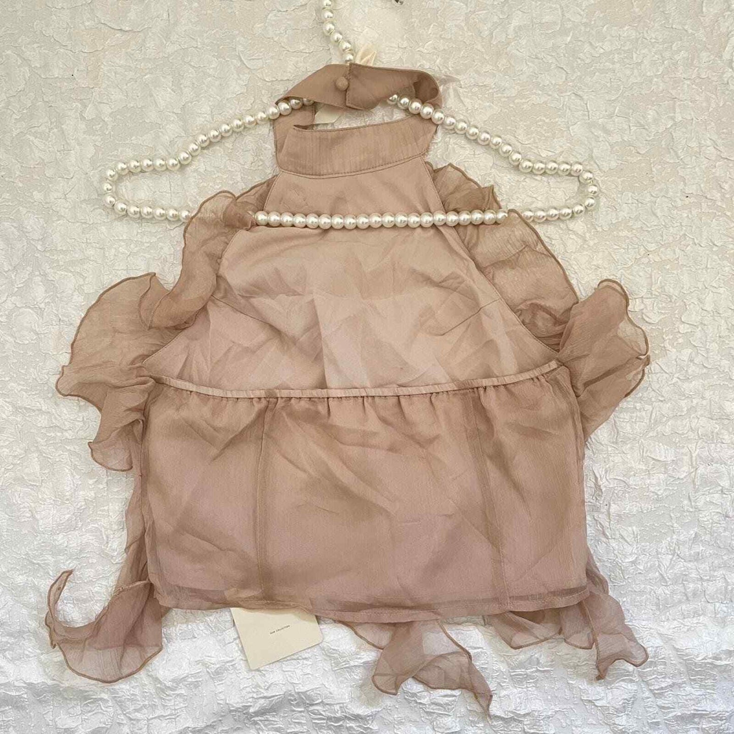 Halterneck tank top with ruffle design 2