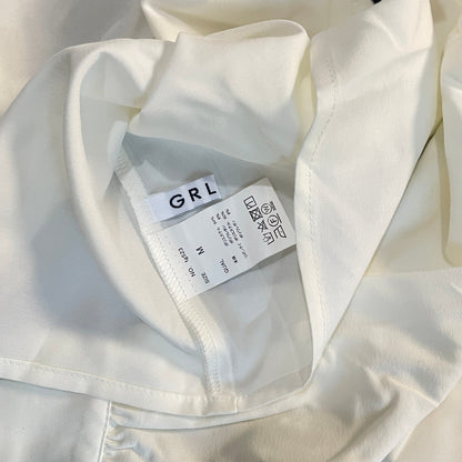 GRL Ribbon Blouse – White Ruffle Shirt with Black Bow, Kawaii J-fashion4