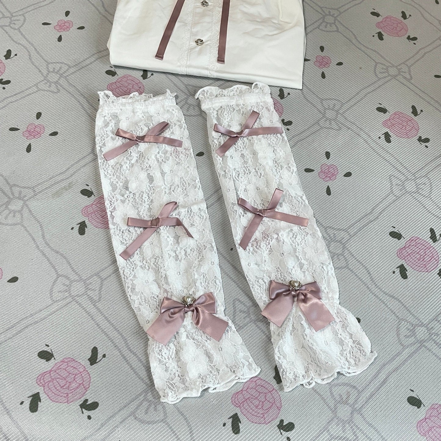 Majoretty White Blouse with Detachable Lace Sleeves Jirai Kei Ryousangata Top5