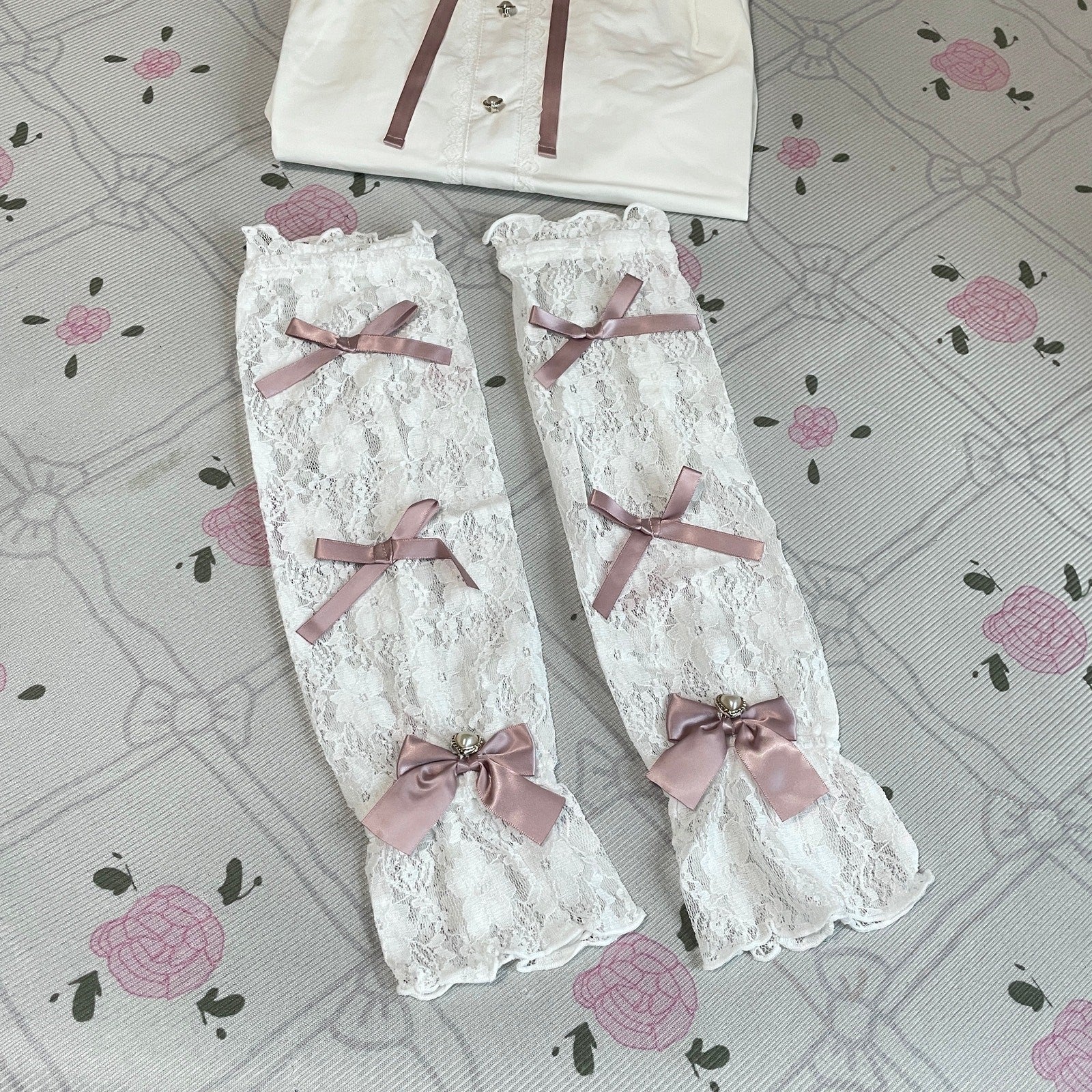 Majoretty White Blouse with Detachable Lace Sleeves Jirai Kei Ryousangata Top5