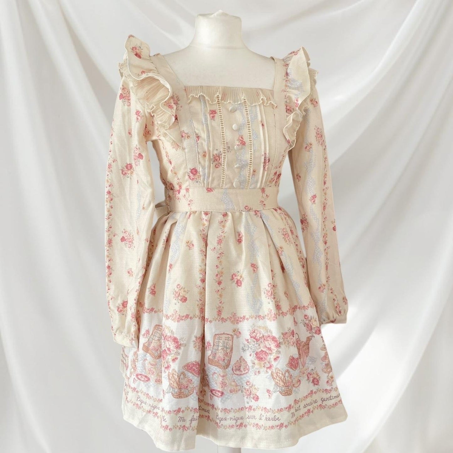 Liz Lisa Vintageinspired floral Lolita dress with bow back 1