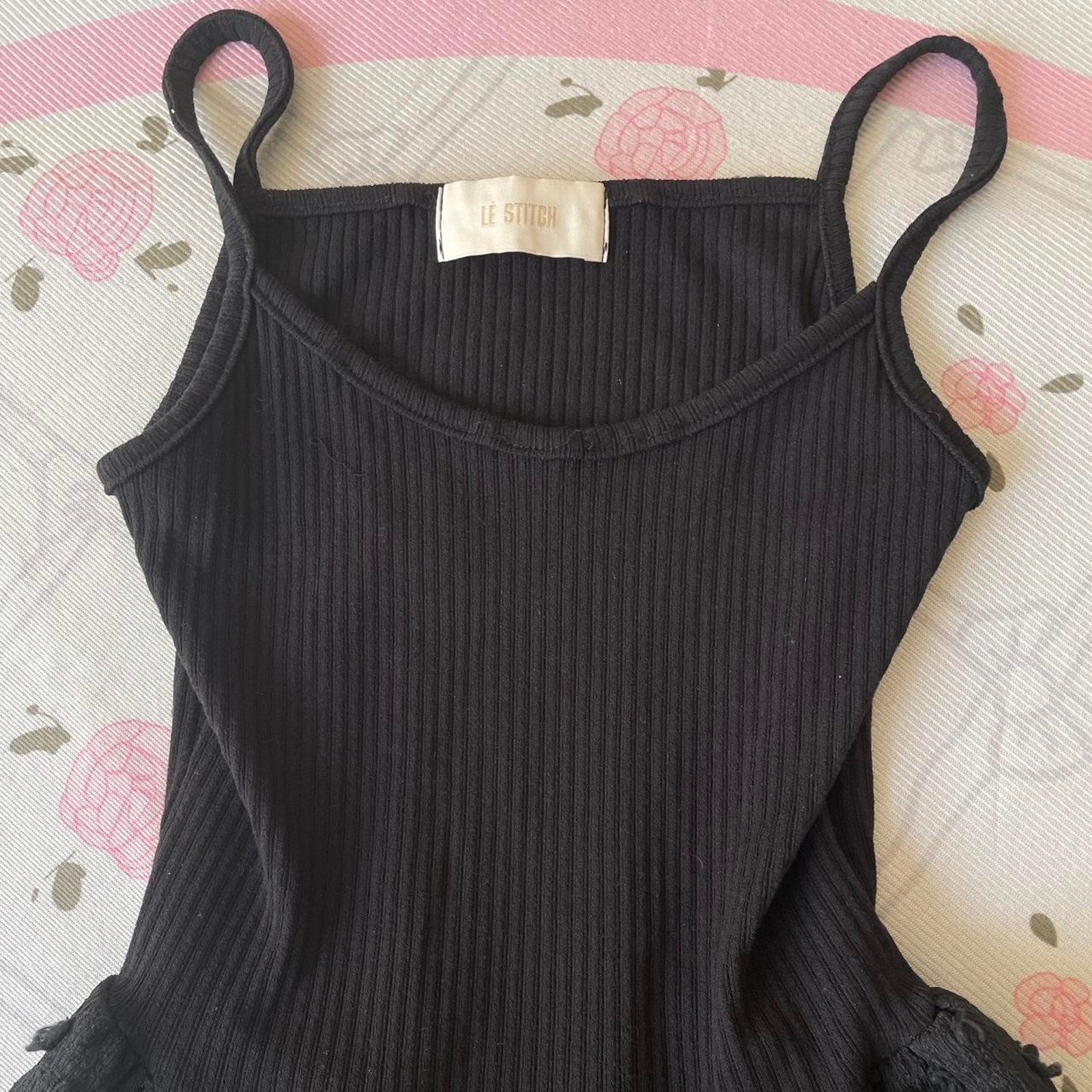 Korean vintage black tiered dress with textured lace skirt2